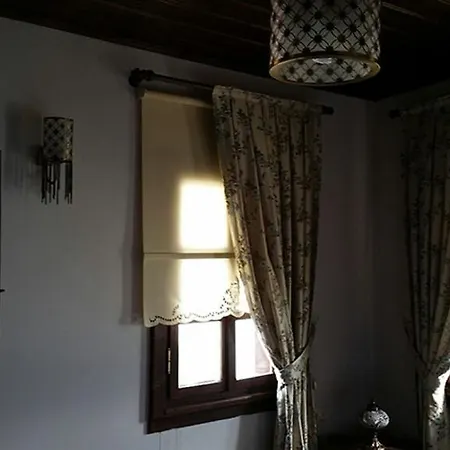 Faik Bey Konagi Golyazi