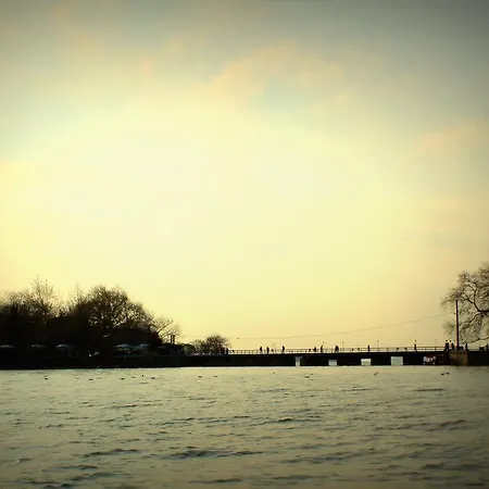 Faik Bey Konagi Golyazi